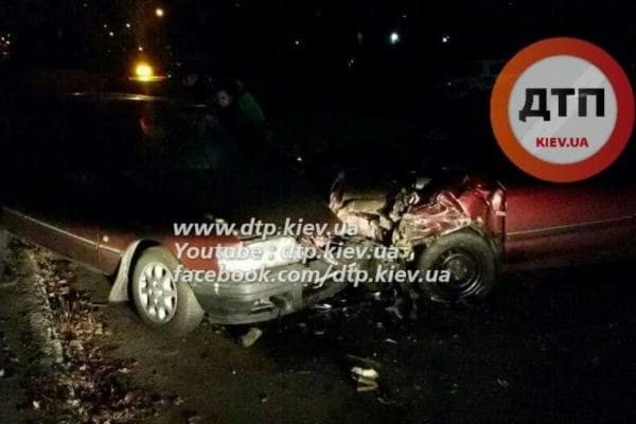 В Киеве на Троещине нетрезвый водитель Mitsubishi атаковал Ford