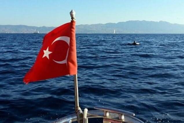 Снова мешало: российские катера атаковали турецкое судно в Черном море