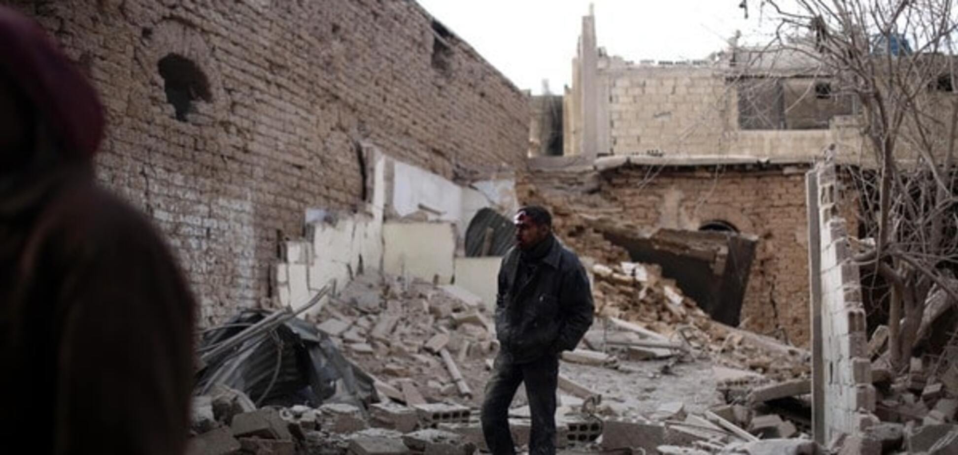 В Сирии в результате авианалета убиты полсотни мирных жителей, разбомблена школа