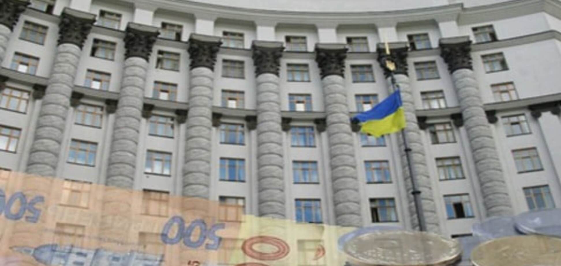 Экономия от Яценюка: в Украине отменят школьное питание и введут налог на жилье. Инфографика