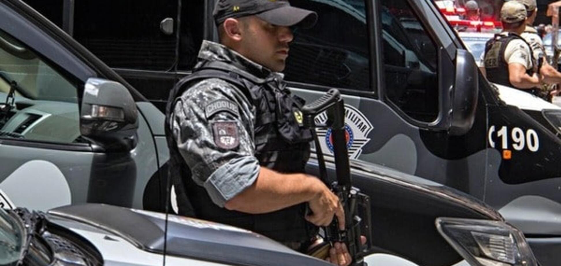 Захоплення заручників: у Бразилії бандити захопили десятки людей, є поранені