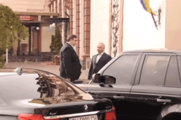 Война компроматов: Аваков показал видео 'наружки' по Саакашвили