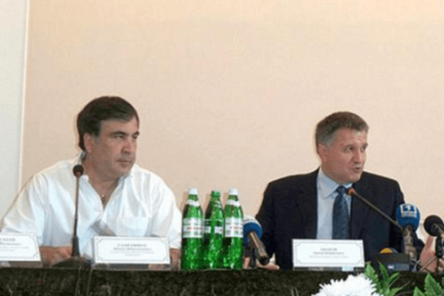 У Порошенко поставили точку с публикацией видео перепалки Авакова и Саакашвили