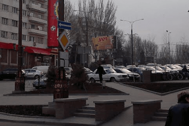 До і після окупації: в мережі порівняли життя в Донецьку, опубліковані фото