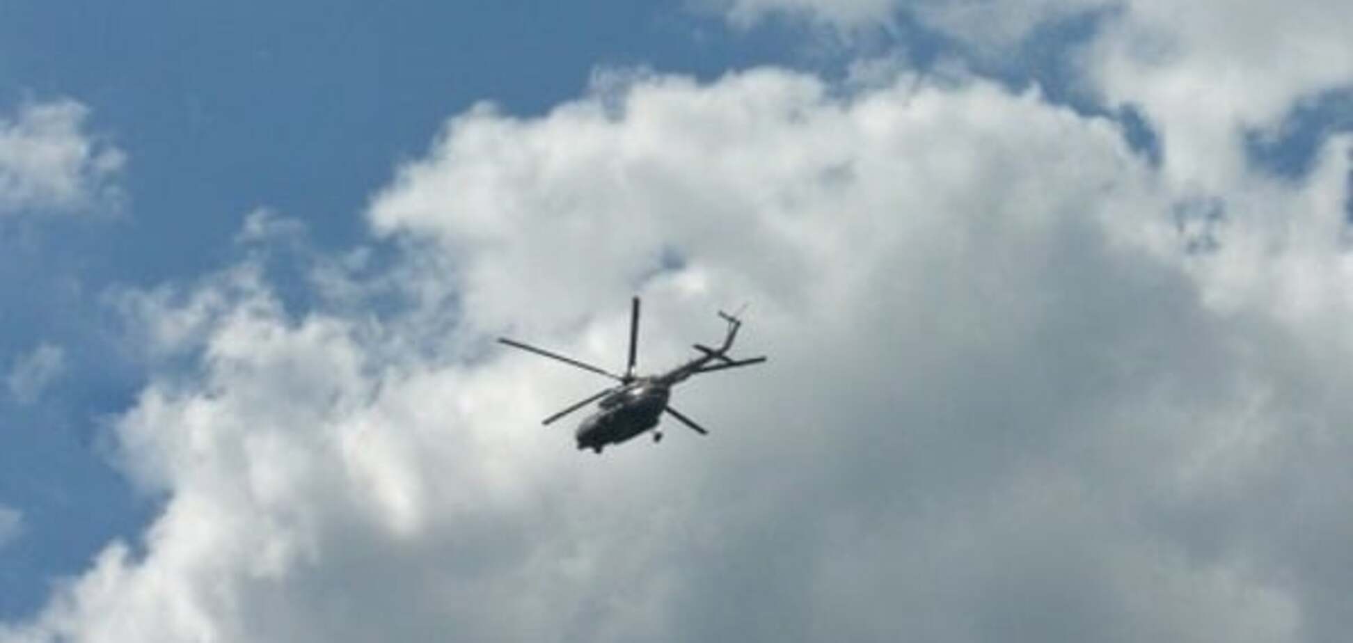 В России упал вертолет: один погибший, семеро пострадавших