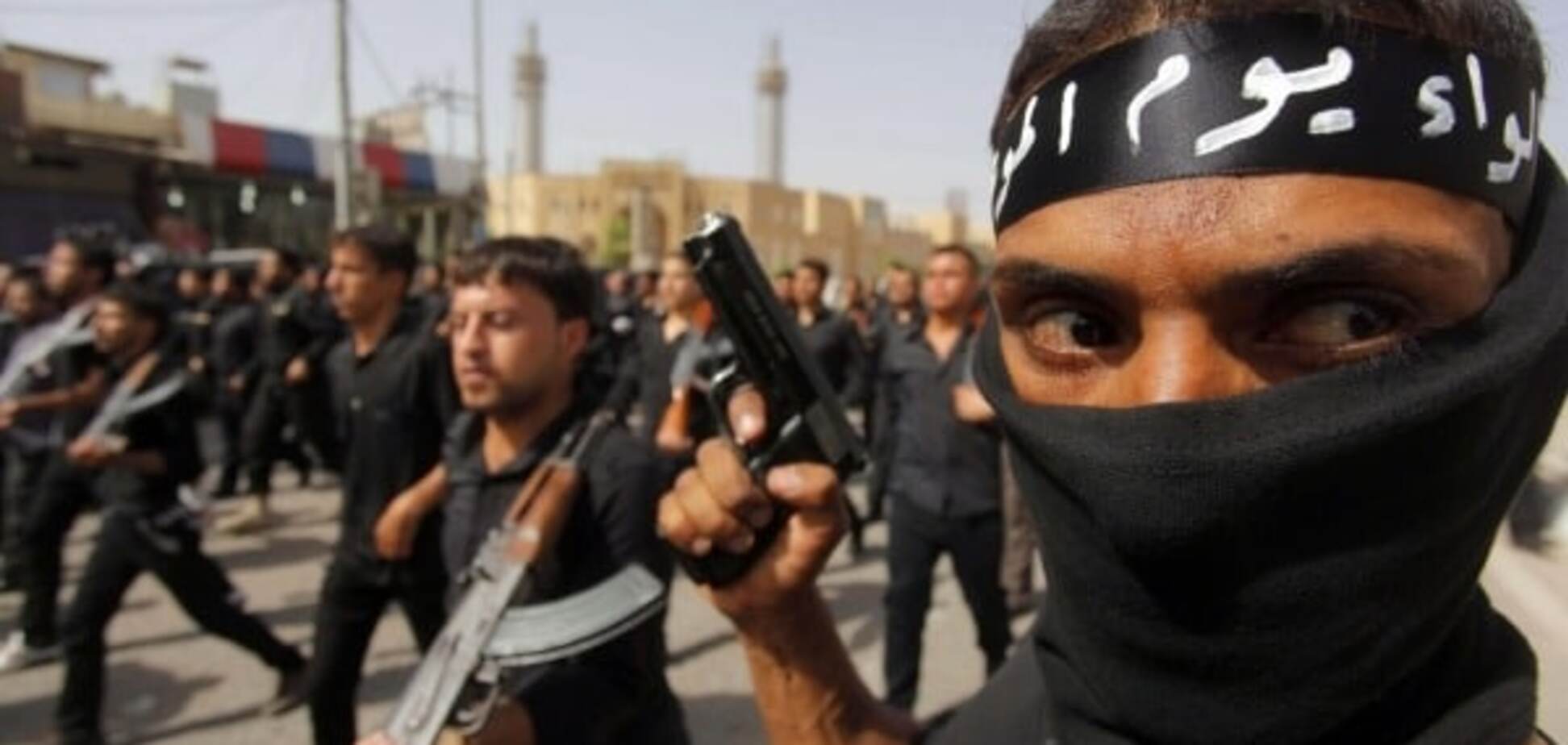 Стали известны зарплаты террористов ИГИЛ