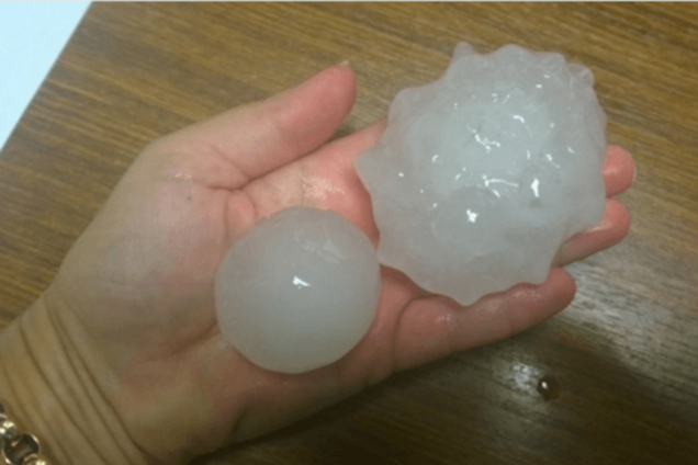 В ожидании торнадо: Сидней побило градом с куриное яйцо. Фоторепортаж