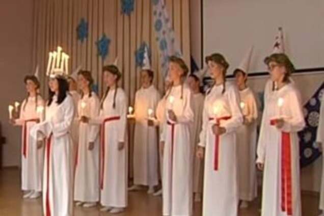 Ангельские голоса: шведский хор покорил детей исполнением 'Щедрика'