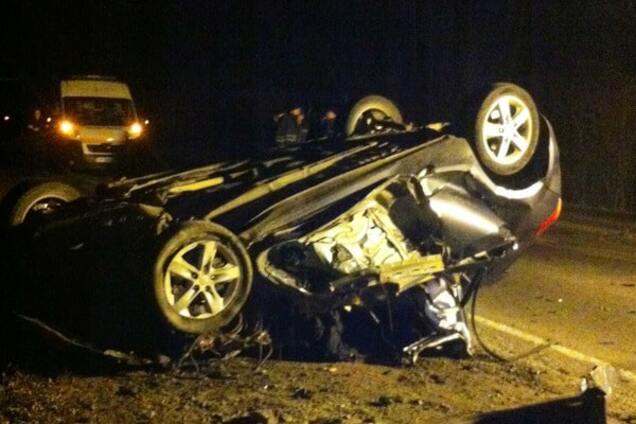 В Запорожской области перевернулась легковушка, трое погибших: опубликованы фото