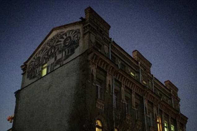 У Києві почали малювати 'польський мурал': опубліковано фото