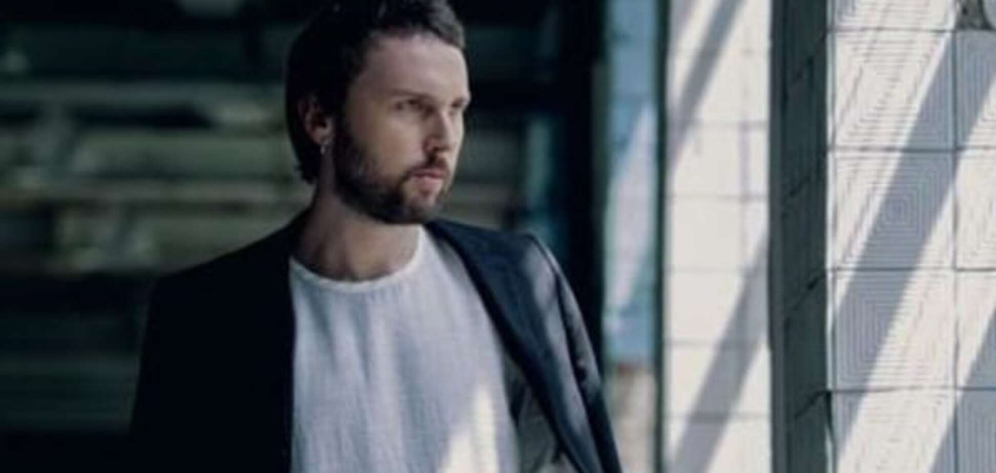 Выпускник американского вуза презентует свою группу в Украине