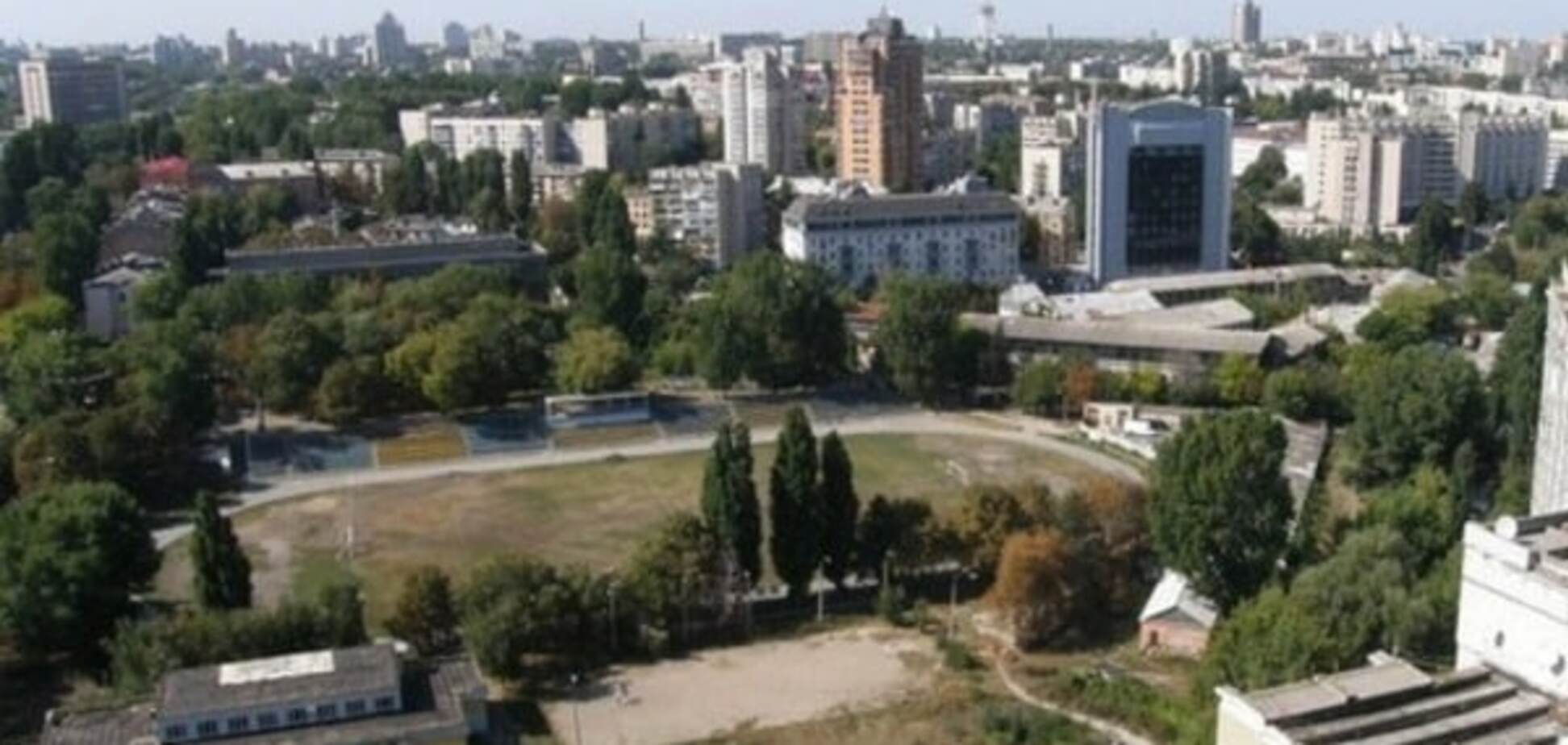 Киев отобрал стадион у сына Азарова