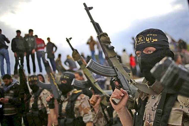 Новые партизаны: военный эксперт пояснил, почему ИГИЛ так сложно победить