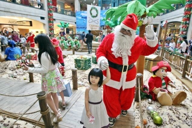 Что подарить девушке на Новый год: стильные гаджеты и аксессуары