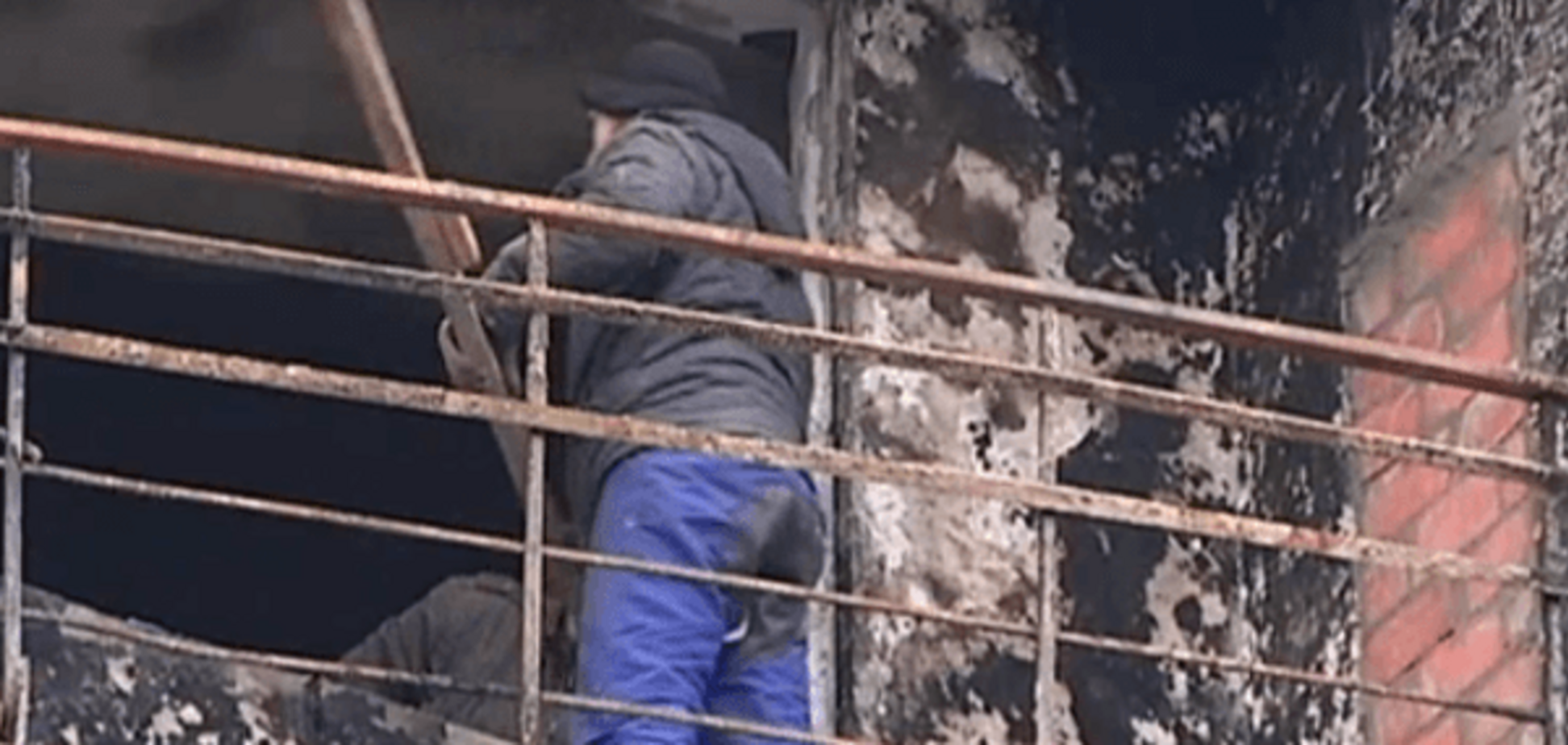 В Харькове горела многоэтажка: есть жертвы