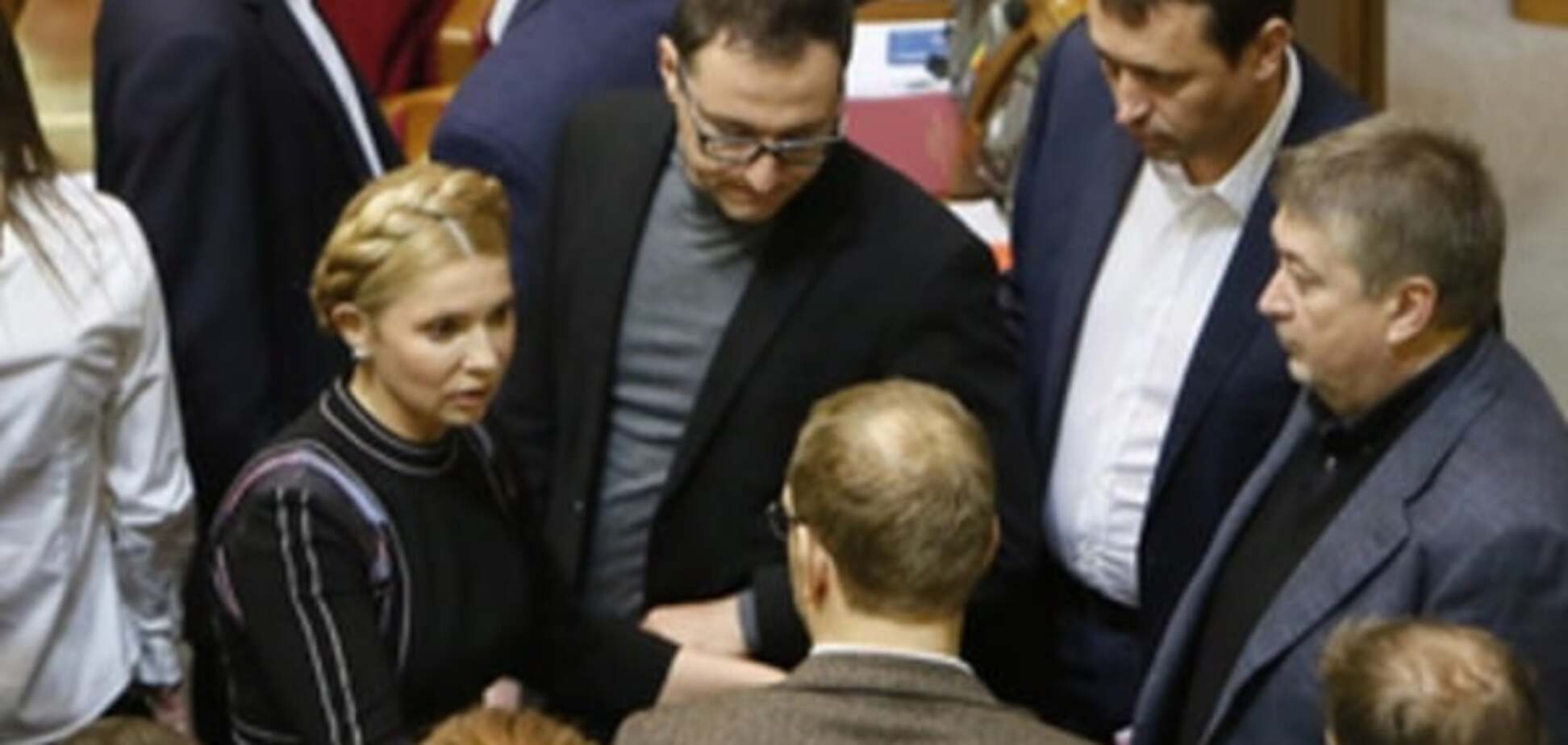 Два нардепа Тимошенко передумали відправляти Шокіна у відставку
