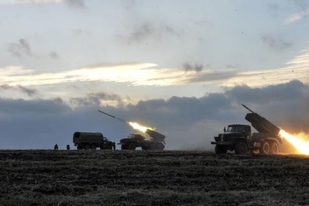 Террористы 'поздравили': Луганщину обстреляли из 'Градов'