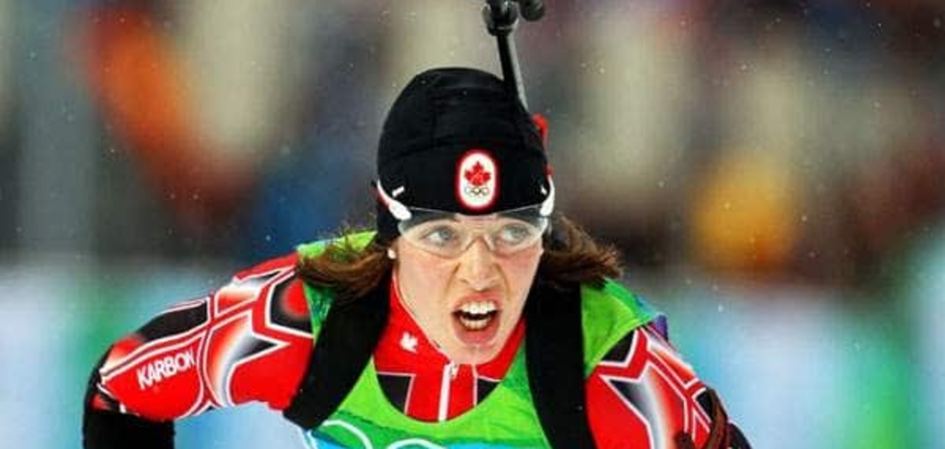 Канадская биатлонистка упала в обморок во время гонки Кубка мира: видео инцидента