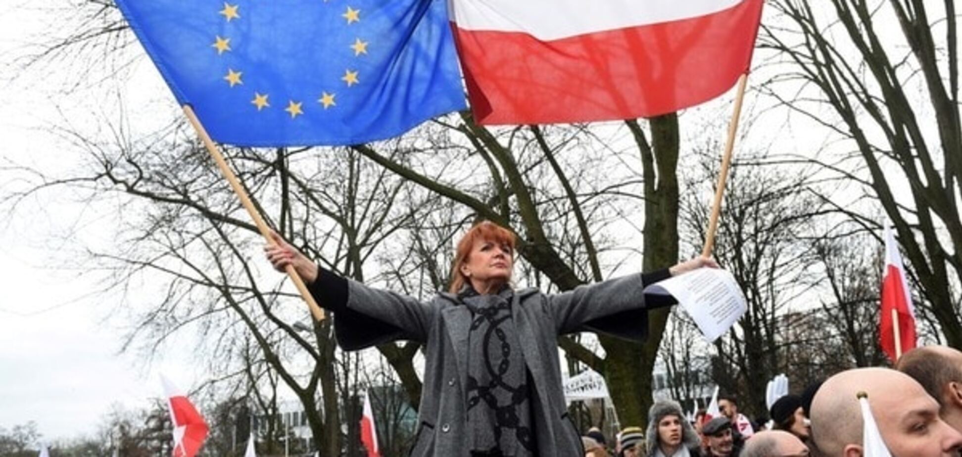 Тисячі поляків вийшли на масовий протест: фоторепортаж