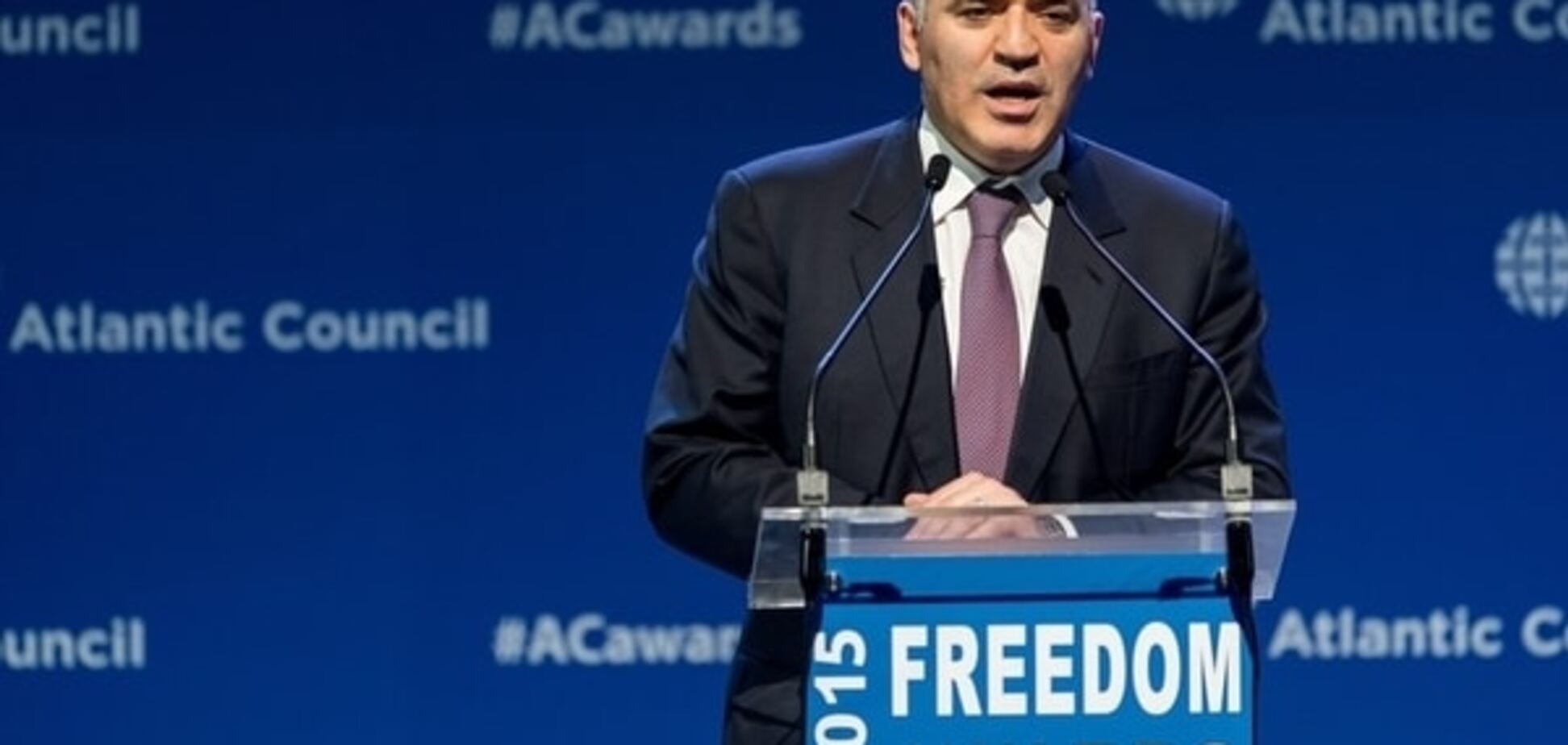 Гаррі Каспаров: Путінський режим постачає нафту ІДІЛу і з його допомогою може розв'язати нову війну