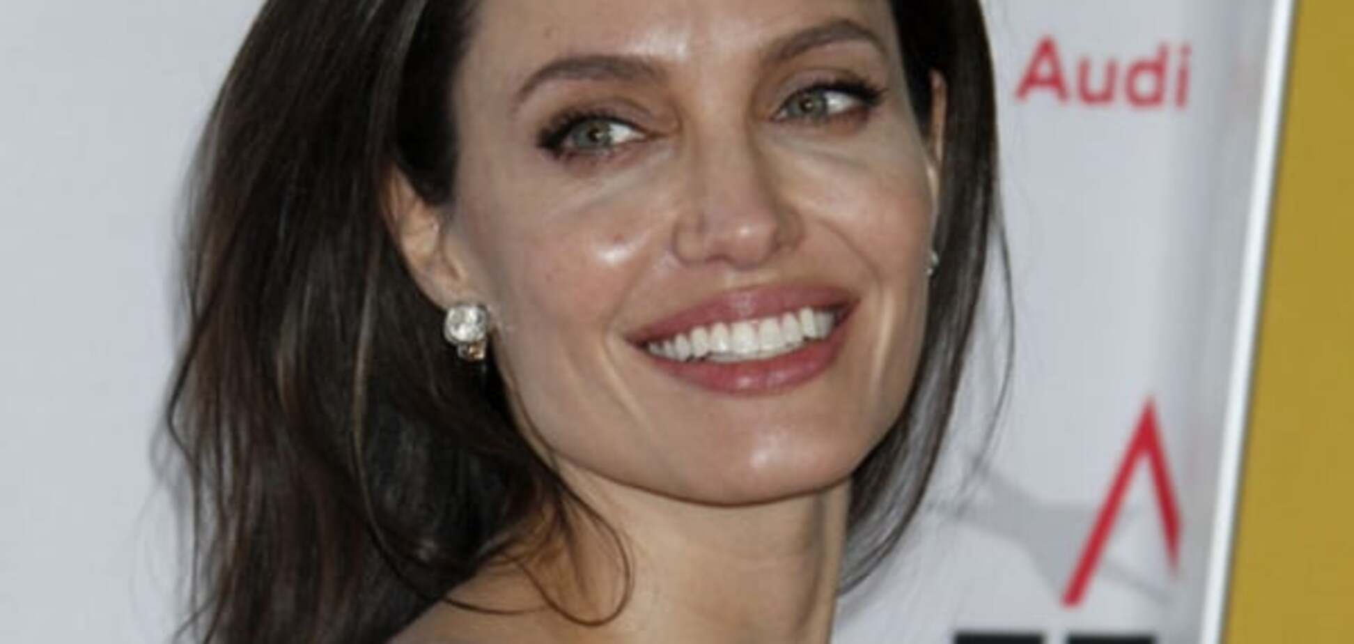 В сеть попали шокирующие фото 'избитых' Джоли, Мадонны и Кардашьян