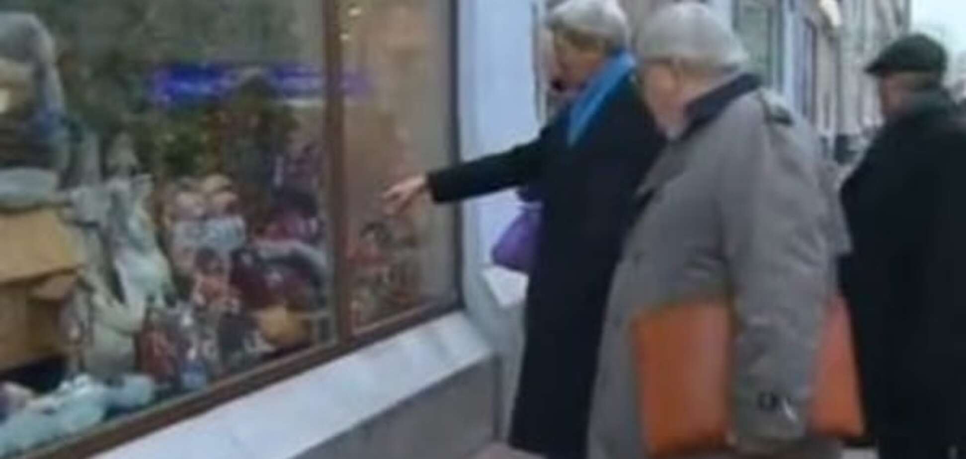 Без матрешек никуда: Керри в Москве спустил полтысячи долларов на сувениры 