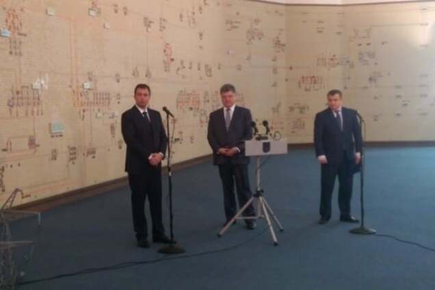 Порошенко пообещал обойтись без веерных отключений света