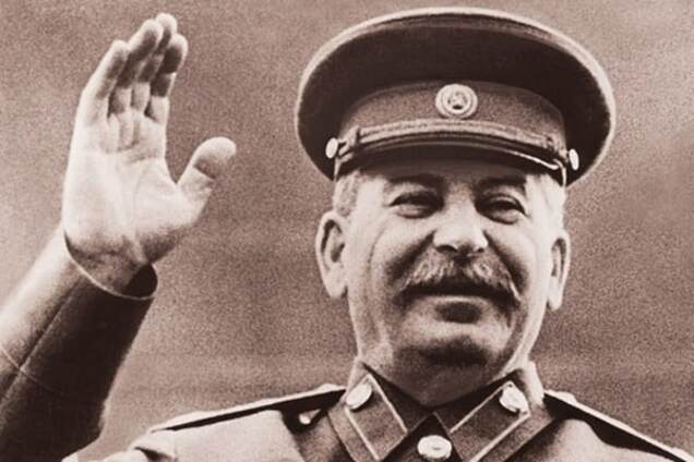 Гудбай, Сталін! У Польщі демонтують останнього 'батька народів'