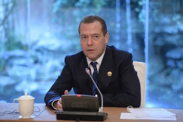 Кремлівський оптимізм: Медведєв має намір повернути 'борг Януковича'