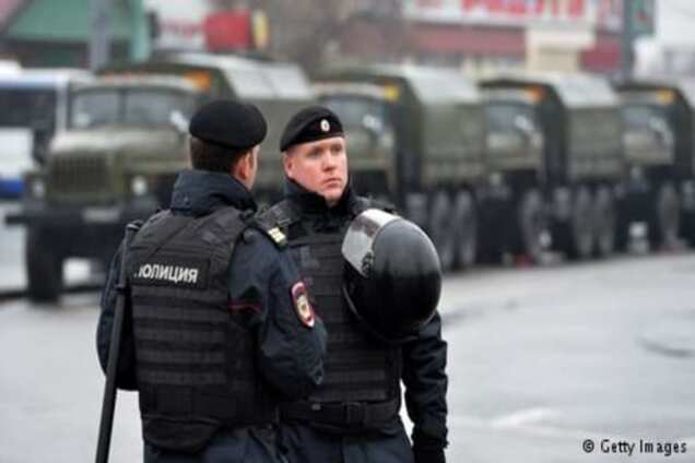 У членів 'Відкритої Росії' Ходорковського проводять обшуки