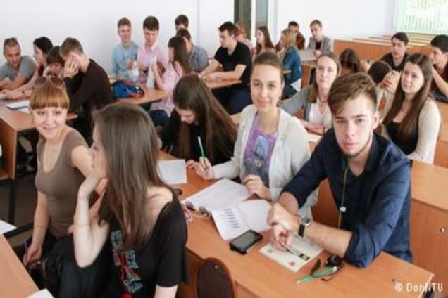 Евакуйовані університети Донецька: непрості випробування