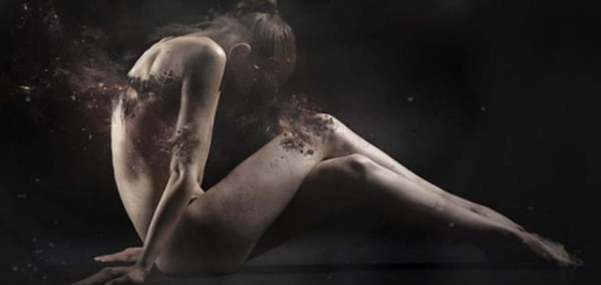 Красота и сила саморазрушения: голые женщины в работах Фабио Сельватичи