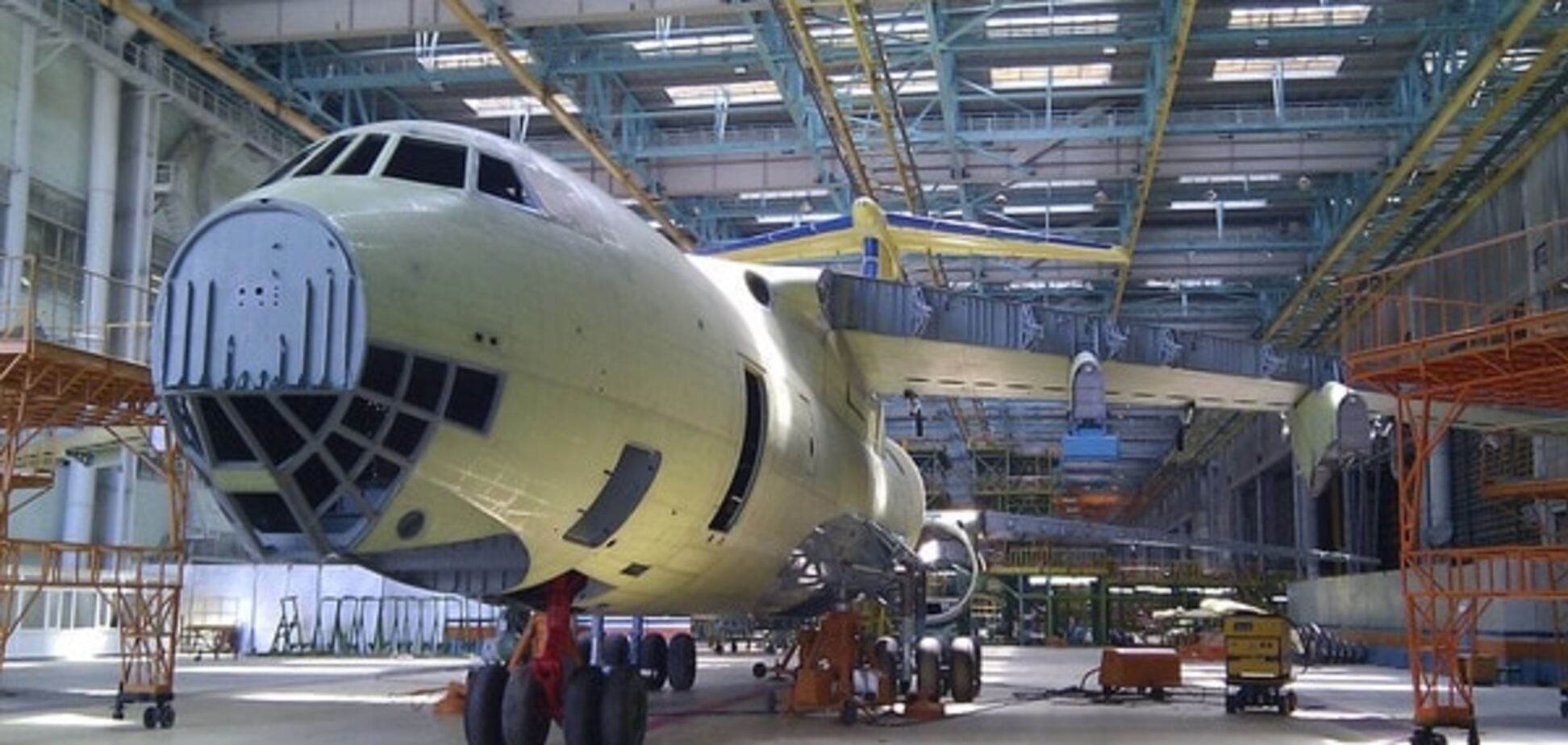 Нікуди без України: російський авіапром на межі зупинки через санкції Києва