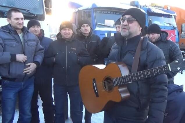 Быков назвал музыканта Шевчука единственной властью в России