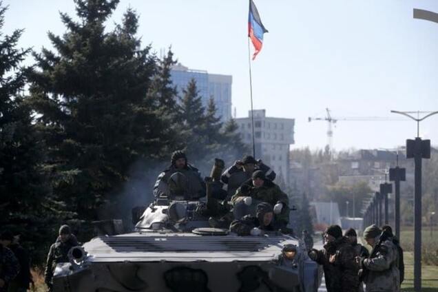 Укрепрайон и минные поля: 'ДНРовцы' усилили позиции на подступах к Коминтерново