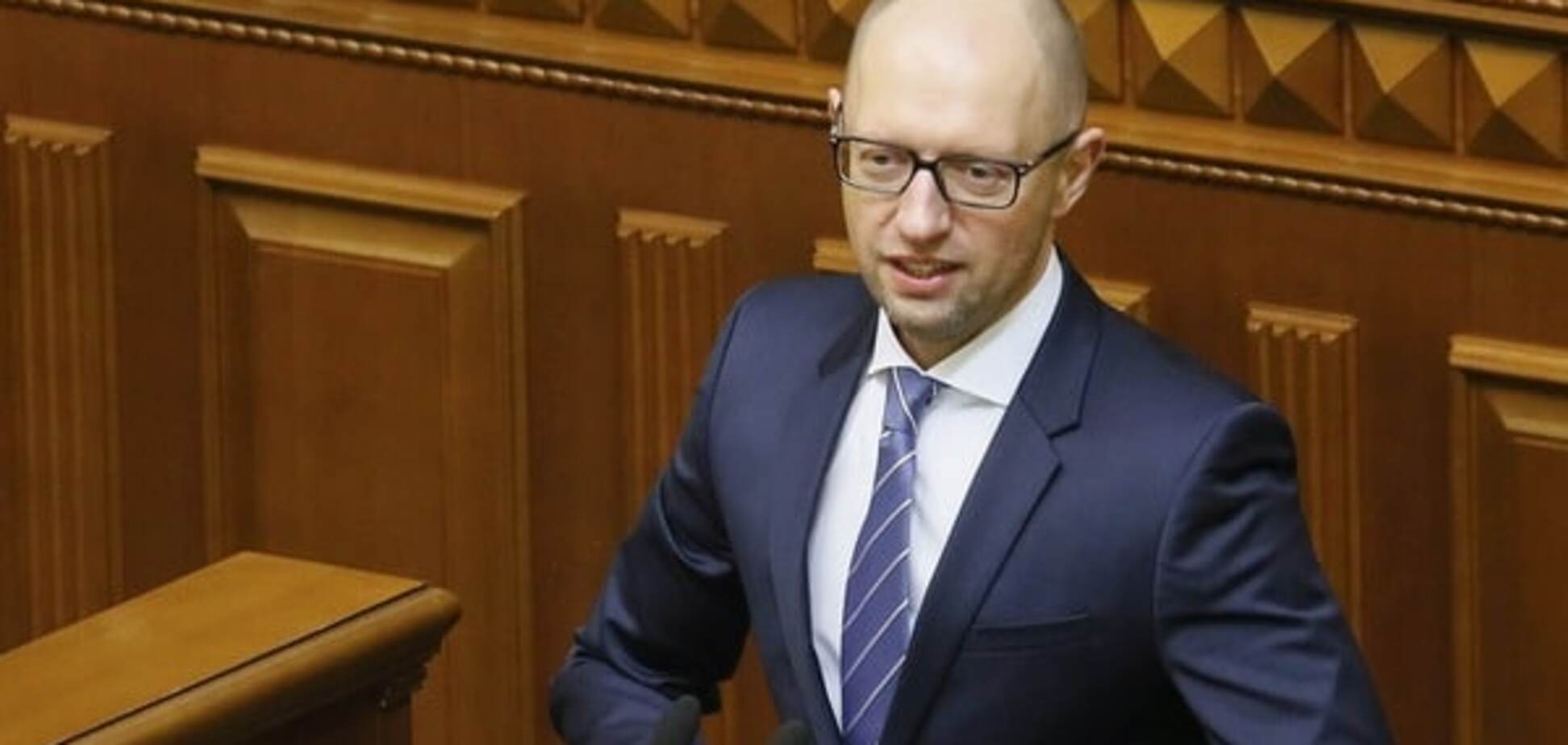 Кузькина мать не в тренде: Яценюк пригрозил показать нардепам Санта Клауса