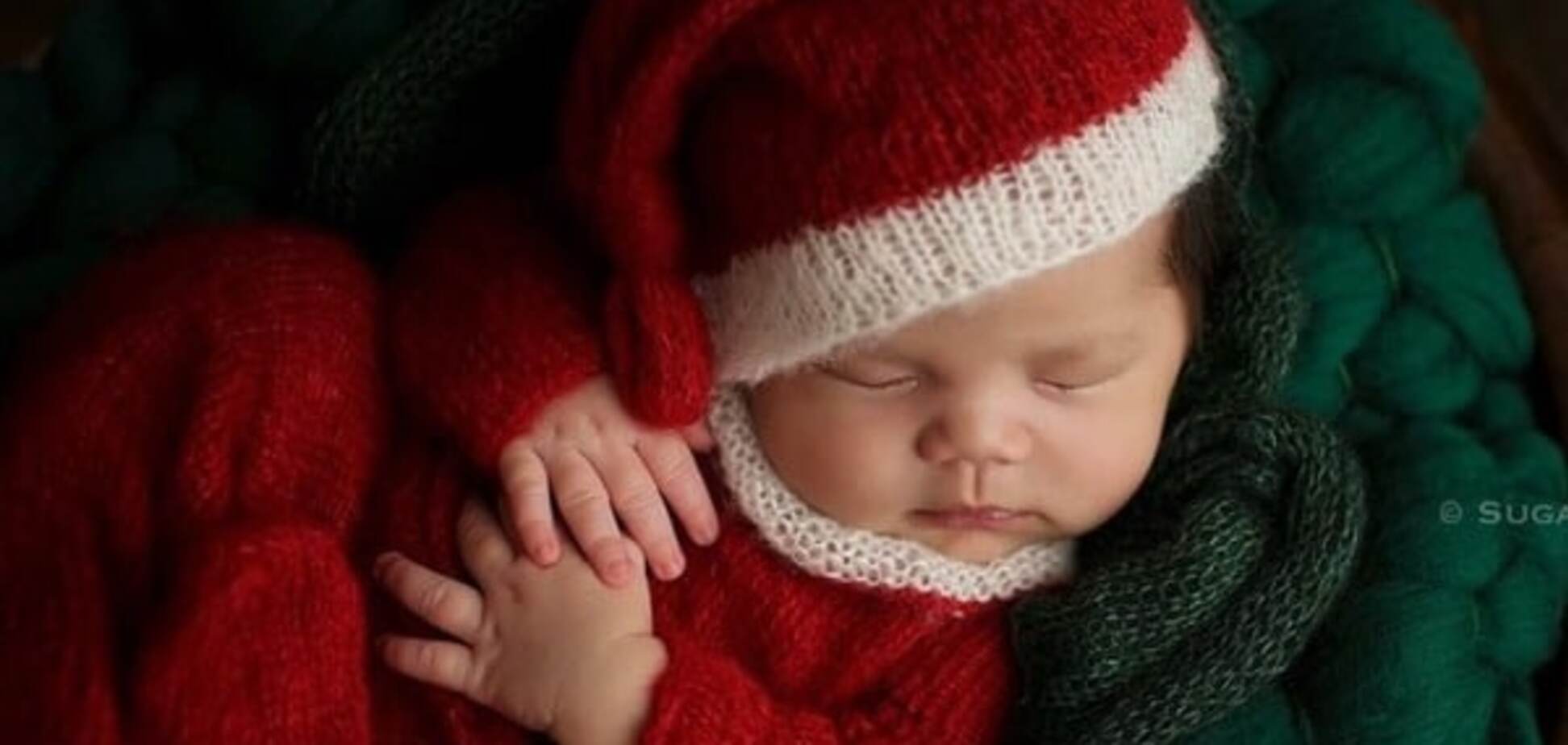 К Новому году готовы: 15 фото новорожденных, которые заставят вас улыбнуться