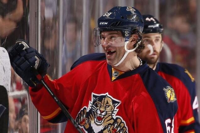 Одному из лучших хоккеистов мира выбили четыре зуба: видео не для слабонервных