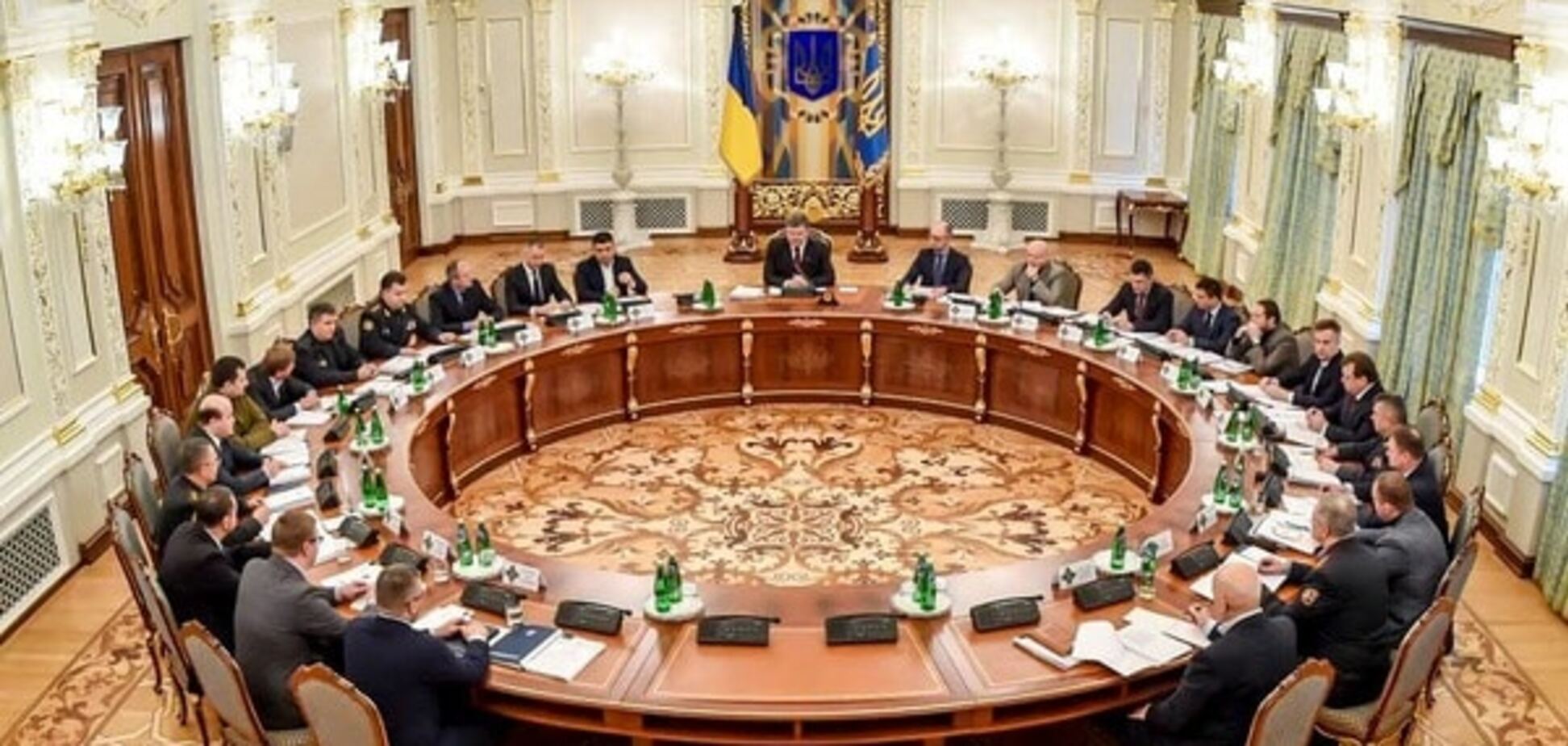 Аваков призвал срочно созвать СНБО: захвачены уже три поселка