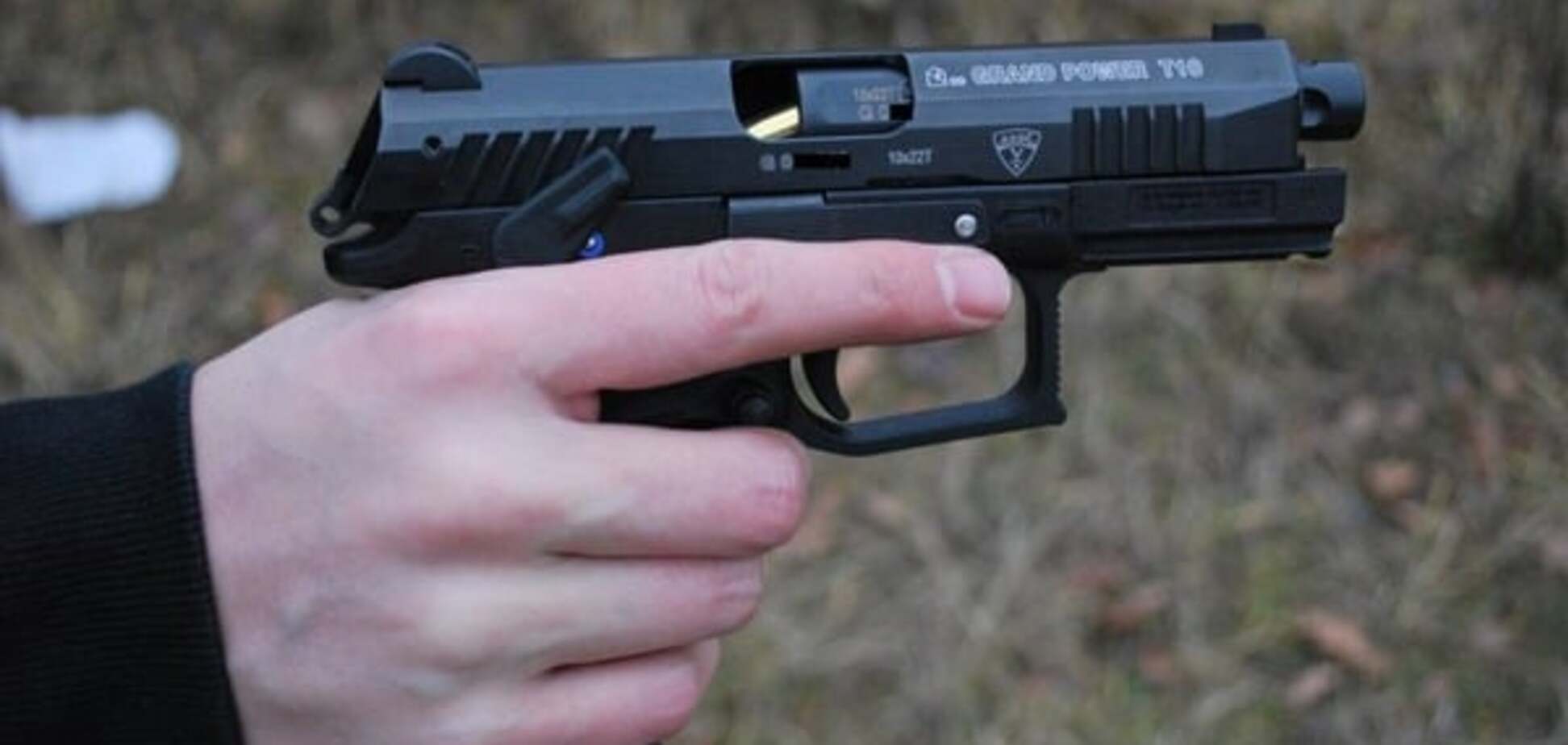 Загадочная смерть: в Запорожье прямо в магазине от пули умер мужчина