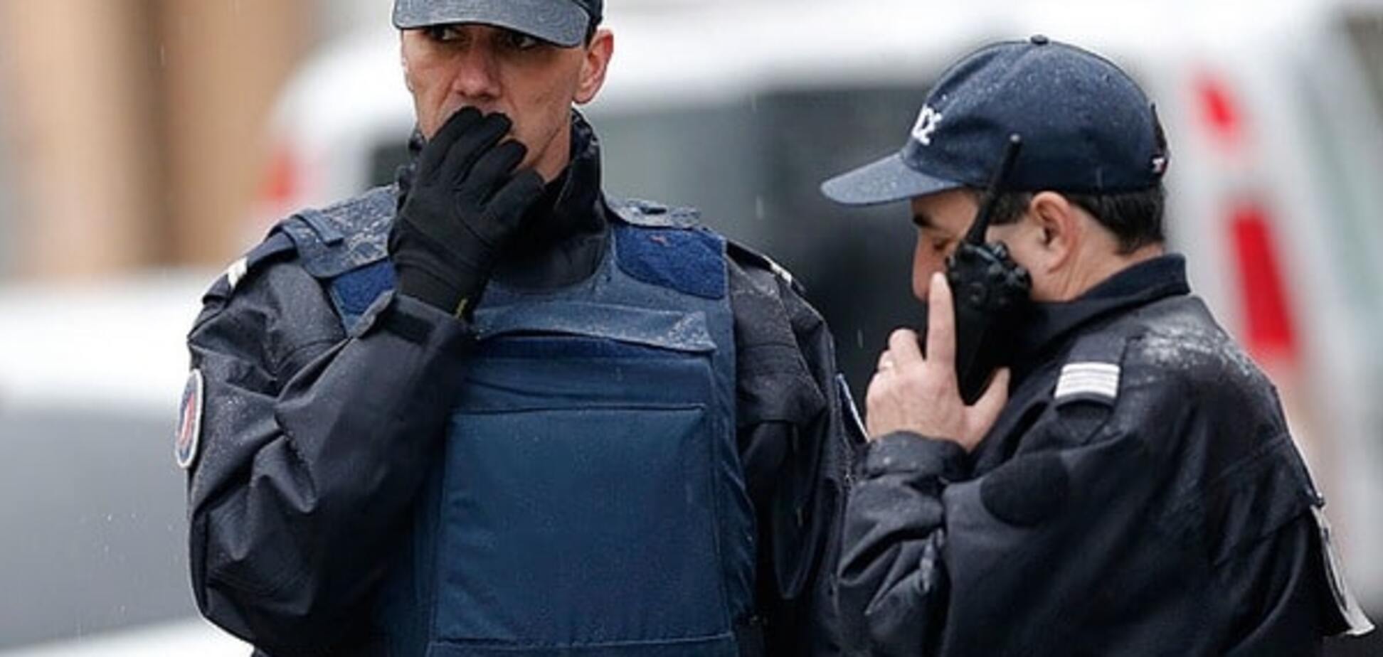 Взрывчатка в 'животе' беременной: во Франции задержали семью террористов
