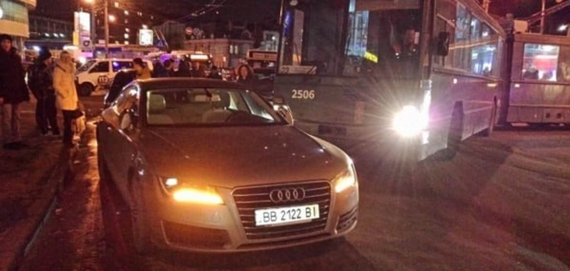 Привет, столица: 'герой парковки' из Луганска бросил авто посреди дороги