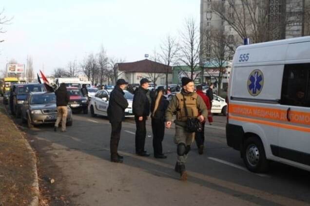 Драка на незаконной стройке в Киеве: пострадали четыре человека