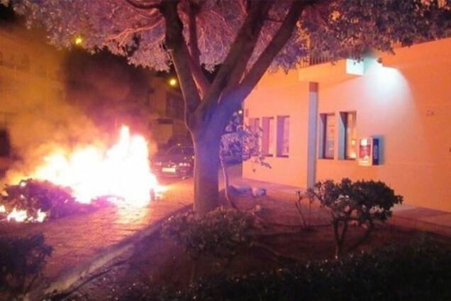 Мигранты устроили беспорядки во Франции: фотофакт