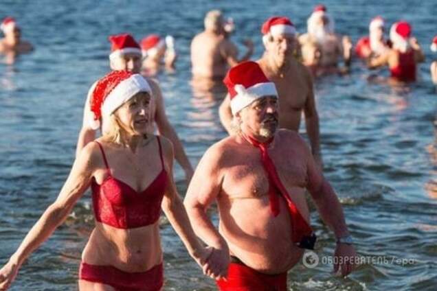 Мессы, парады и купания: как мир отпраздновал Рождество