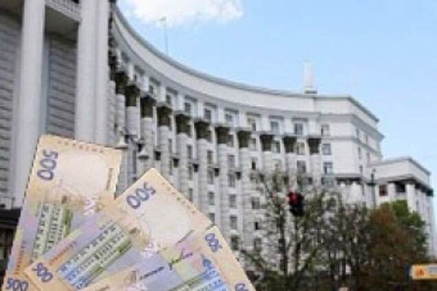 Блеф Яценюка: эксперты в шоке от отмены льгот и увеличения налогов