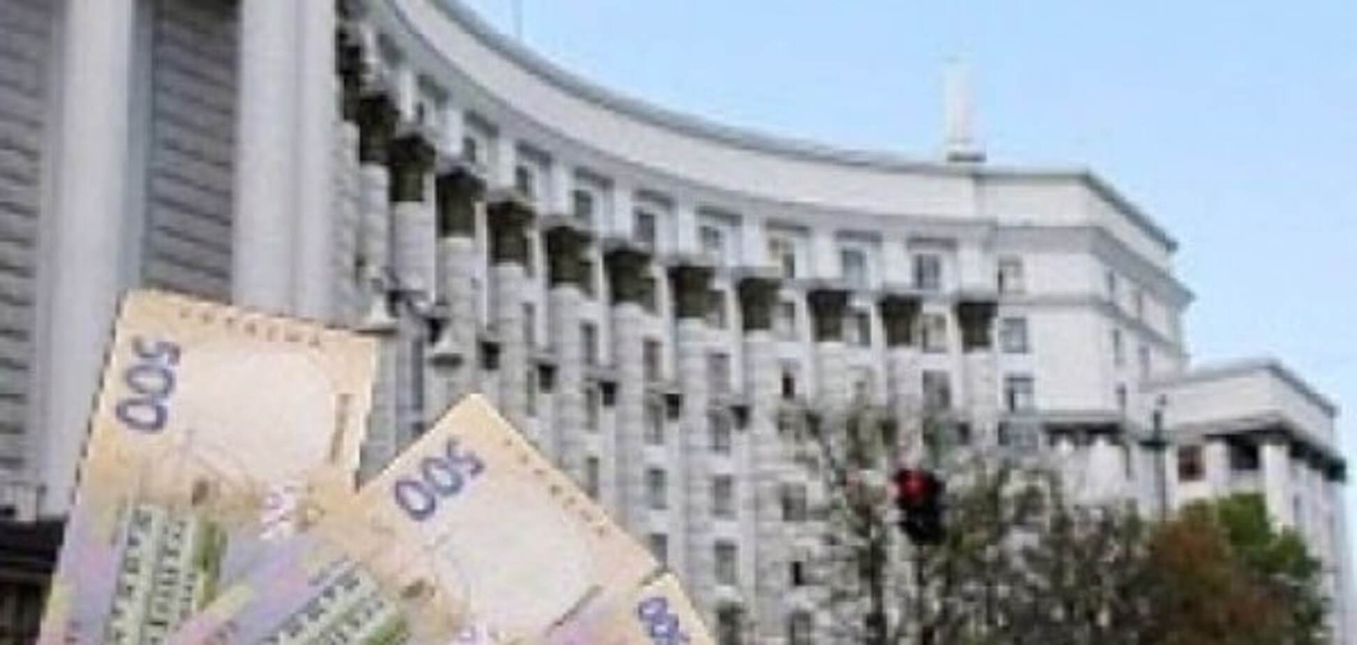 Блеф Яценюка: эксперты в шоке от отмены льгот и увеличения налогов