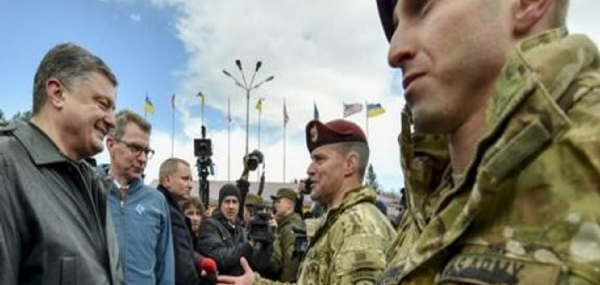 Порошенко схвалив допуск в Україну в 2016 році іноземних військових підрозділів