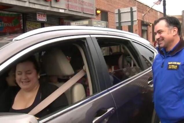 Лучшие копы в мире: сотрудники полиции шокировали водителя в Нью-Йорке