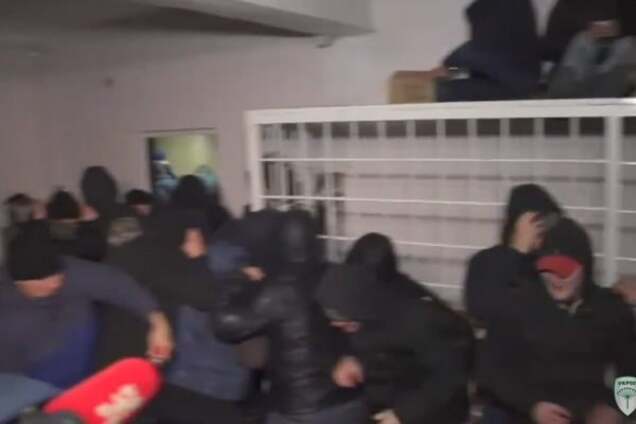 На суд по делу Корбана после прихода Лутковской ворвались 'титушки'